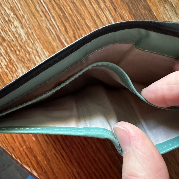 Radley London Medium Bifold Wallet - Picture 5 of 7